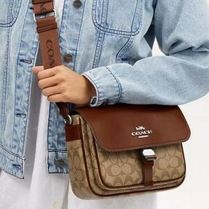 COACH Signature Pace Bag CR131 Khaki